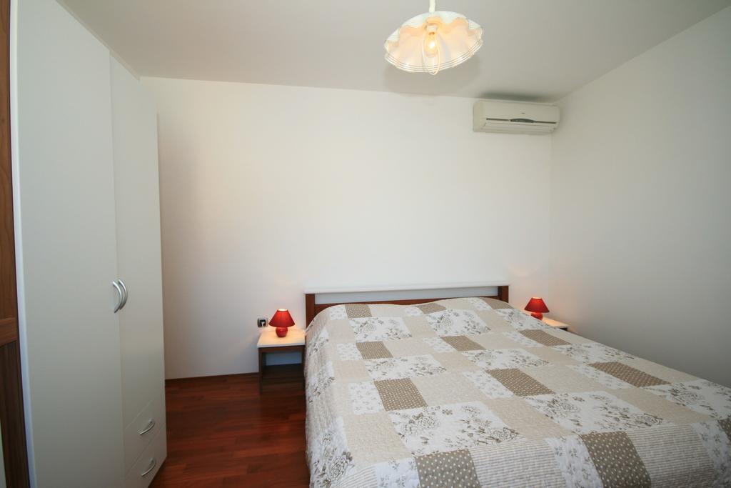 Ruzmarinka 4* Apartman Baška Kültér fotó