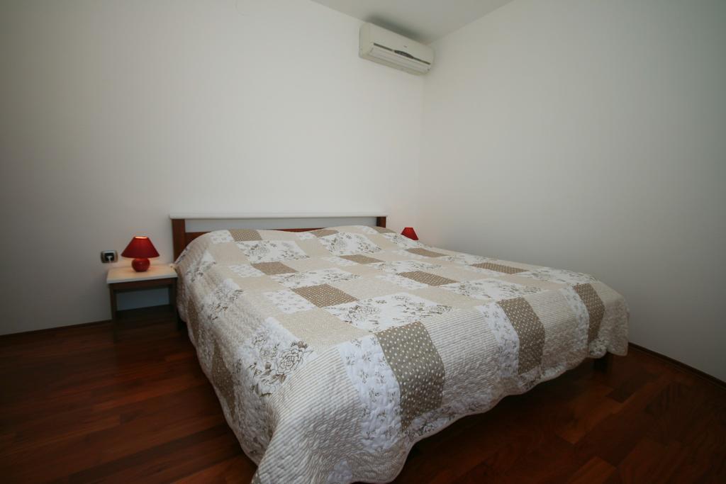 Ruzmarinka 4* Apartman Baška Kültér fotó
